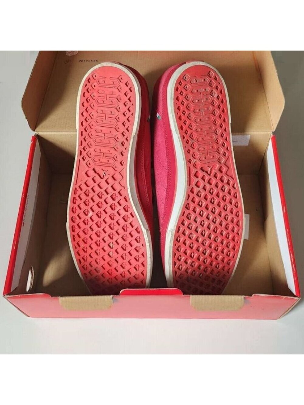 LIMITED Edition Italian Ferrari Puma Mens Vulcanised SF Sneakers Red - Picture 6 of 10